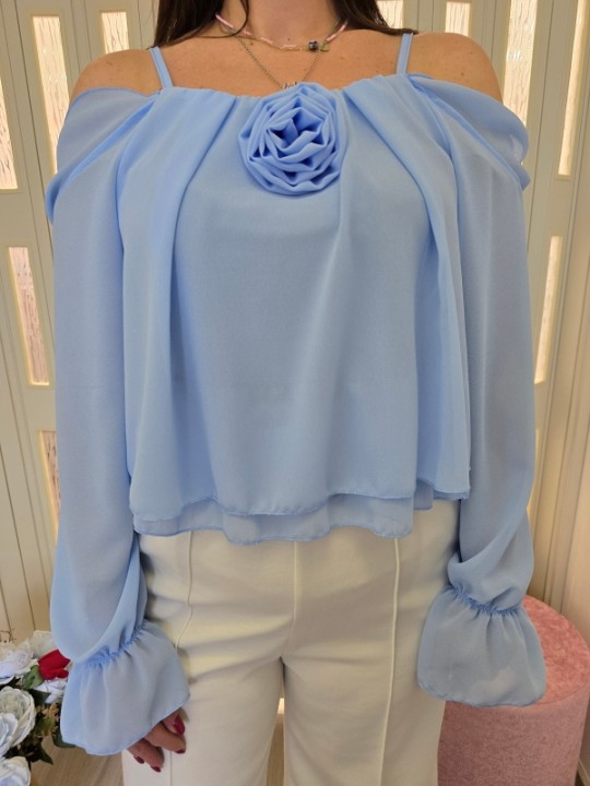 Blusa Azzurra con Rosa